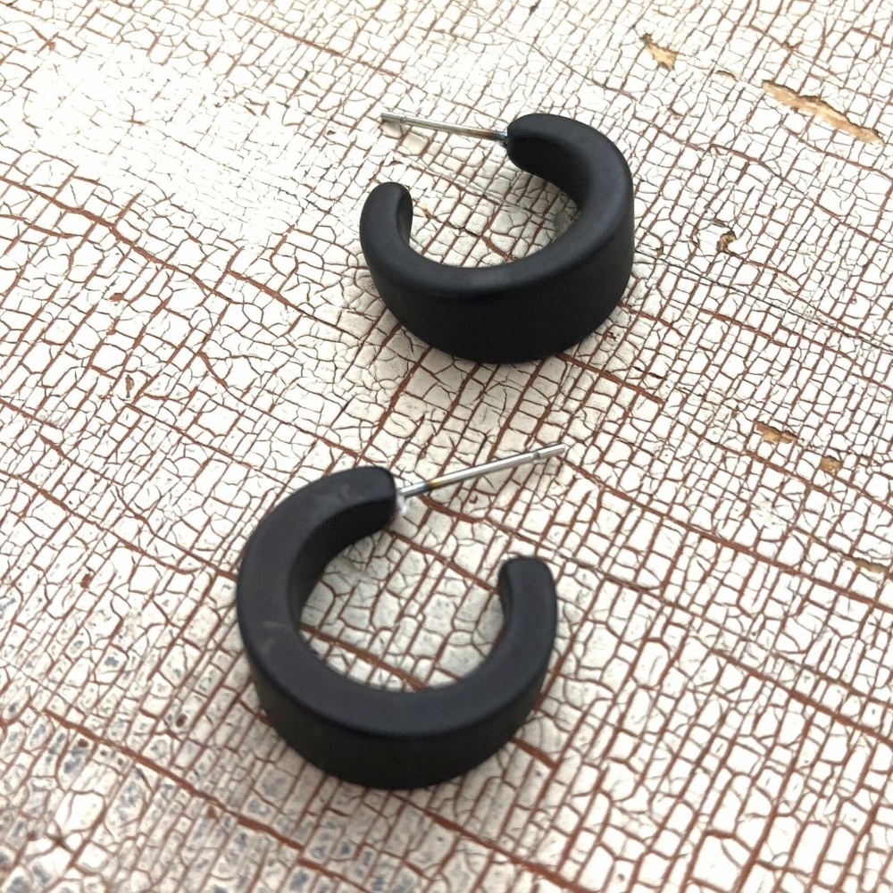 vintage matte velvet lucite mini boom hoop Earring
